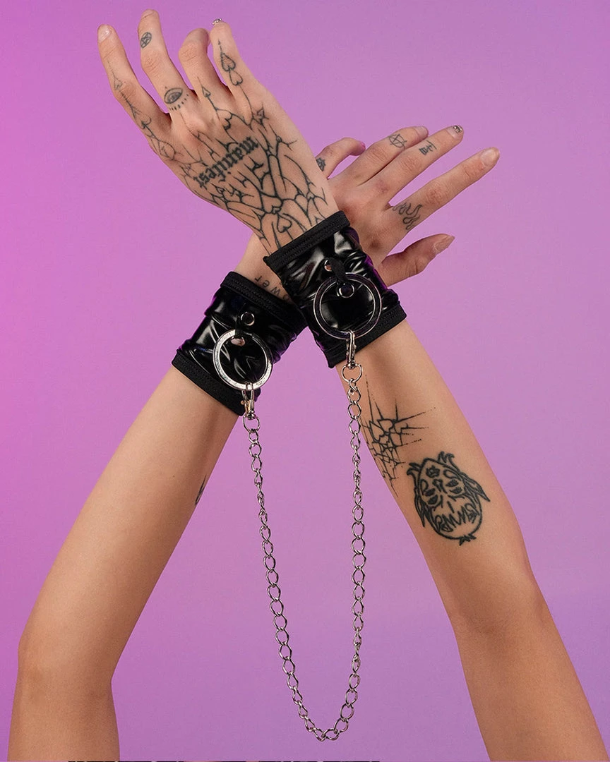 Bodyzone New Sugar Baby Black O-Ring Wrist Cuffs 1 Bodyzone New Sugar Baby Black O-Ring Wrist Cuffs