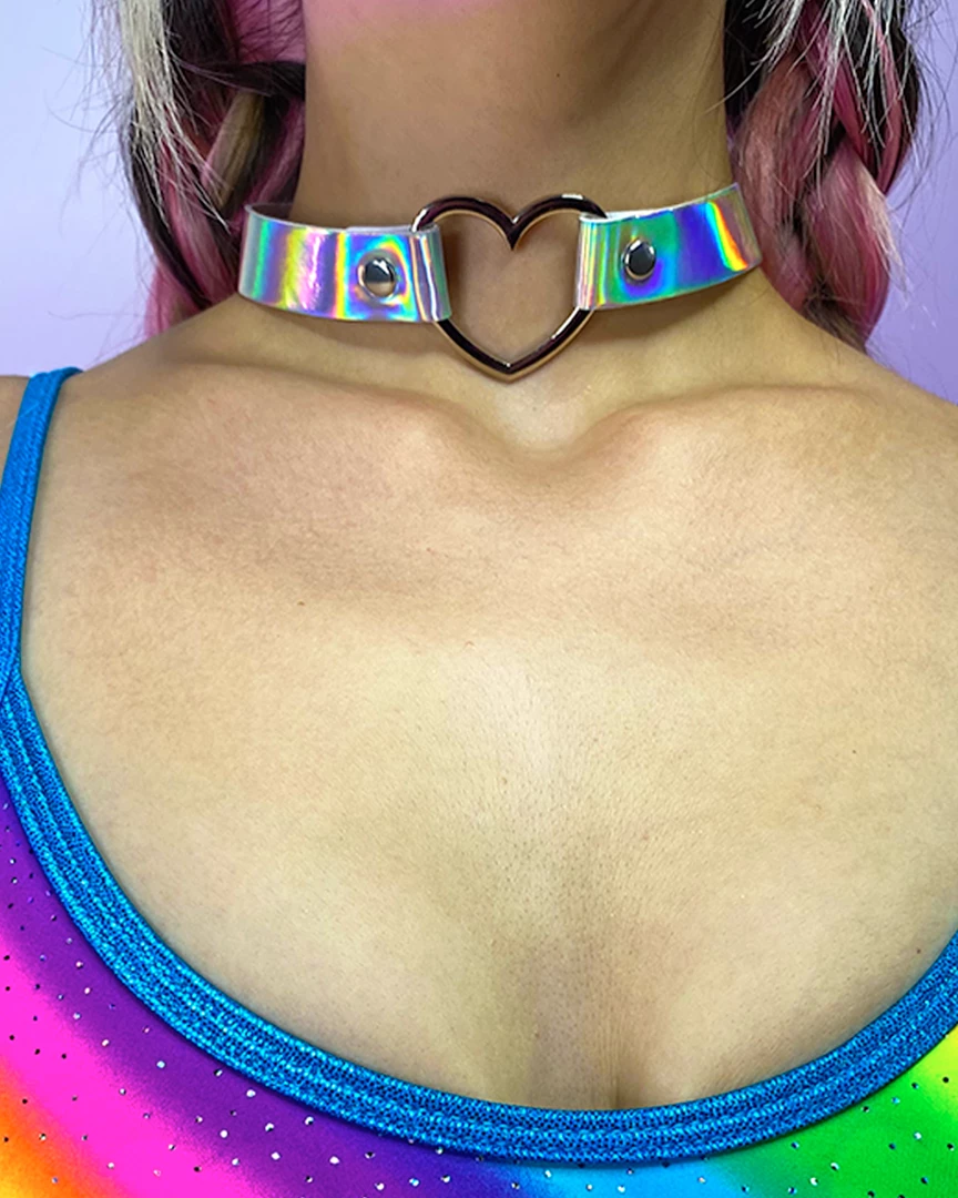 AE Holographic Choker With Heart Ring 3 AE Holographic Choker With Heart Ring