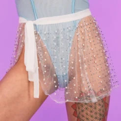 AE Class Act White Tie Skirt New