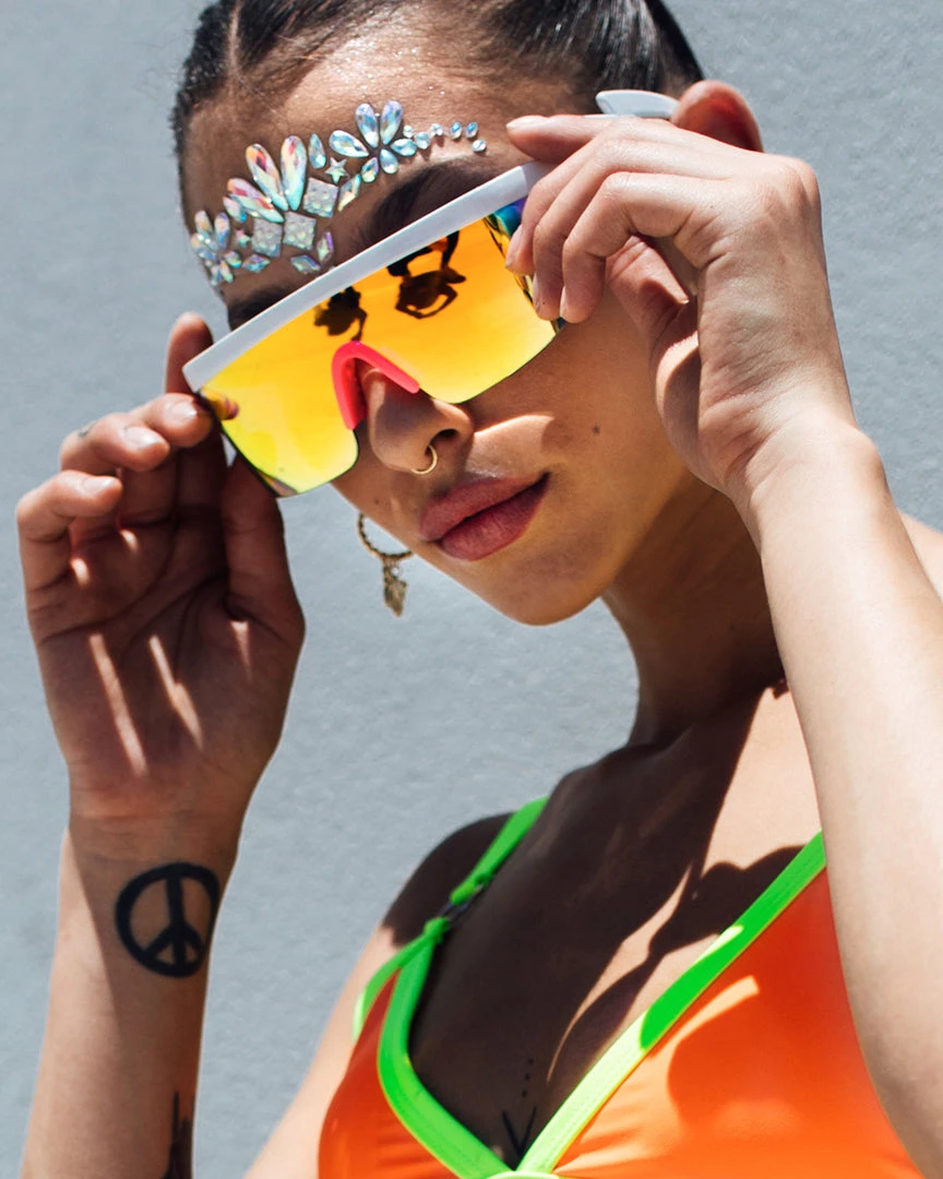 AE Womens Teknocolor Electric-Shaped Sunglasses 2 AE Womens Teknocolor Electric-Shaped Sunglasses